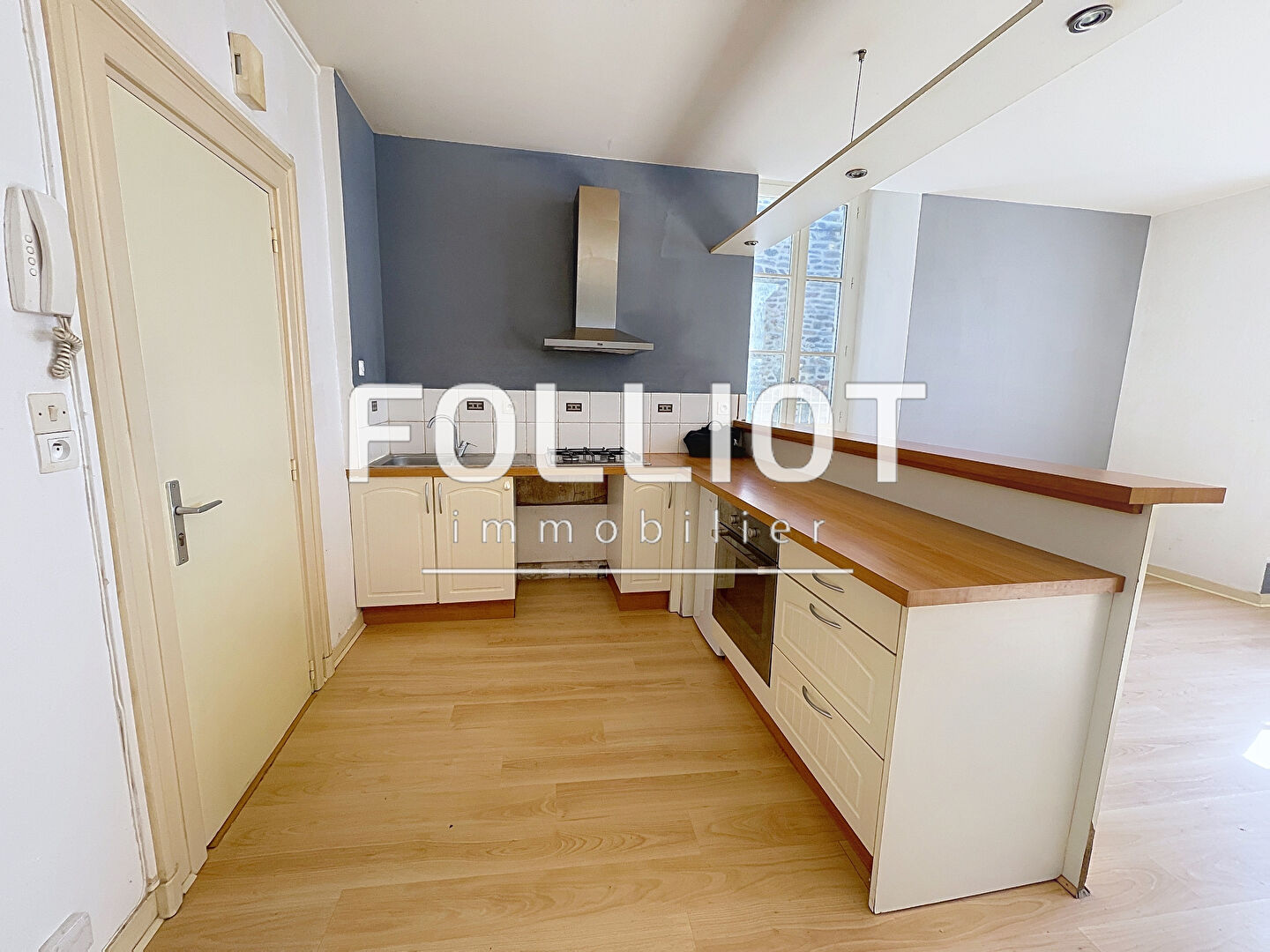 Photo FOUGERES RDC T2 50 m² image 3/6