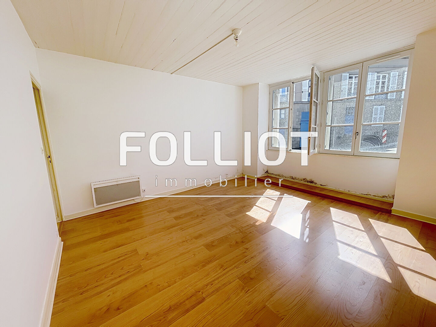 Photo FOUGERES RDC T2 50 m² image 6/6