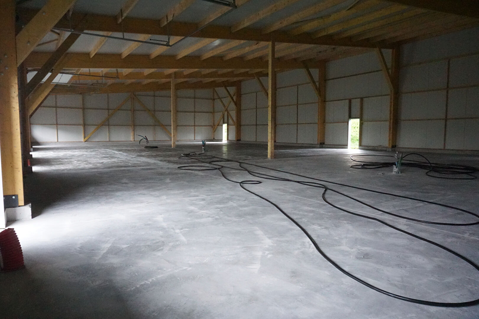 Photo Local d'activité 240 m² à St BRICE EN C. image 6/6