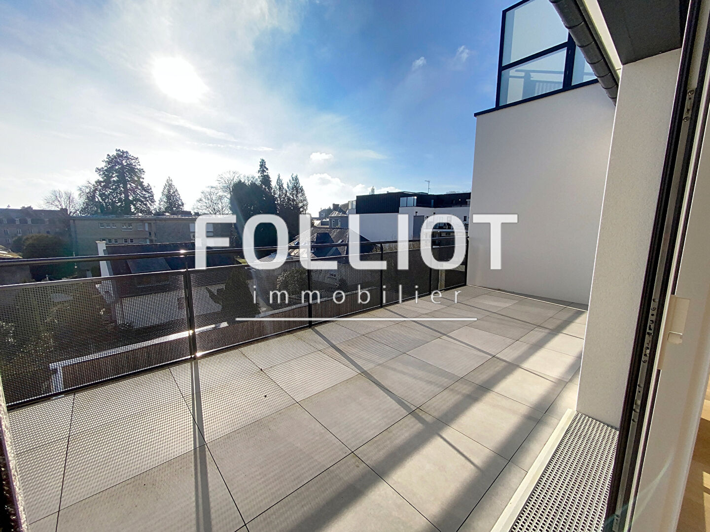 Photo FOUGERES CENTRE, APPT  T5 DUPLEX NEUF 135.50 m² image 3/6