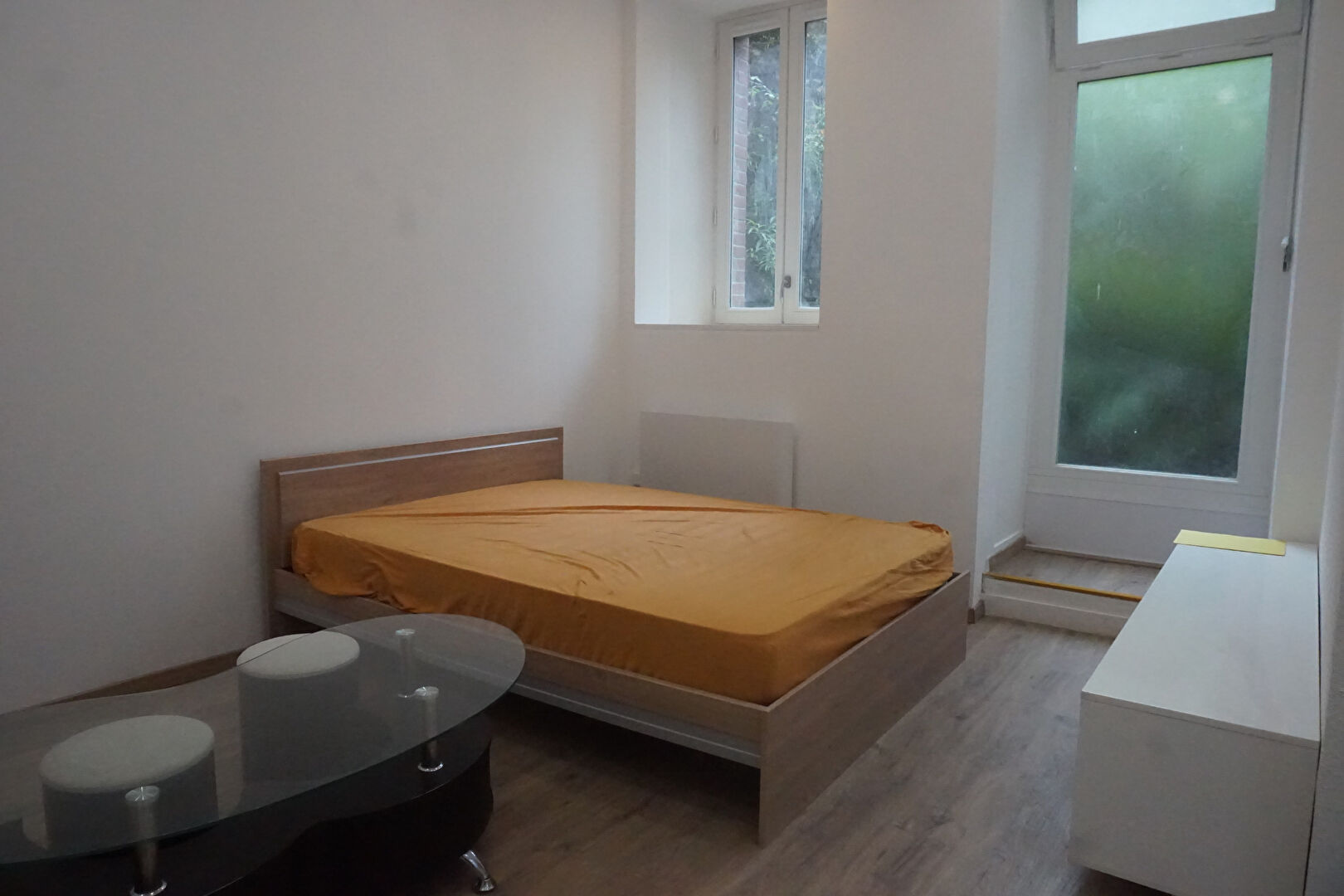 Photo FOUGERES RDC studio meublé 19.50 m² image 5/6