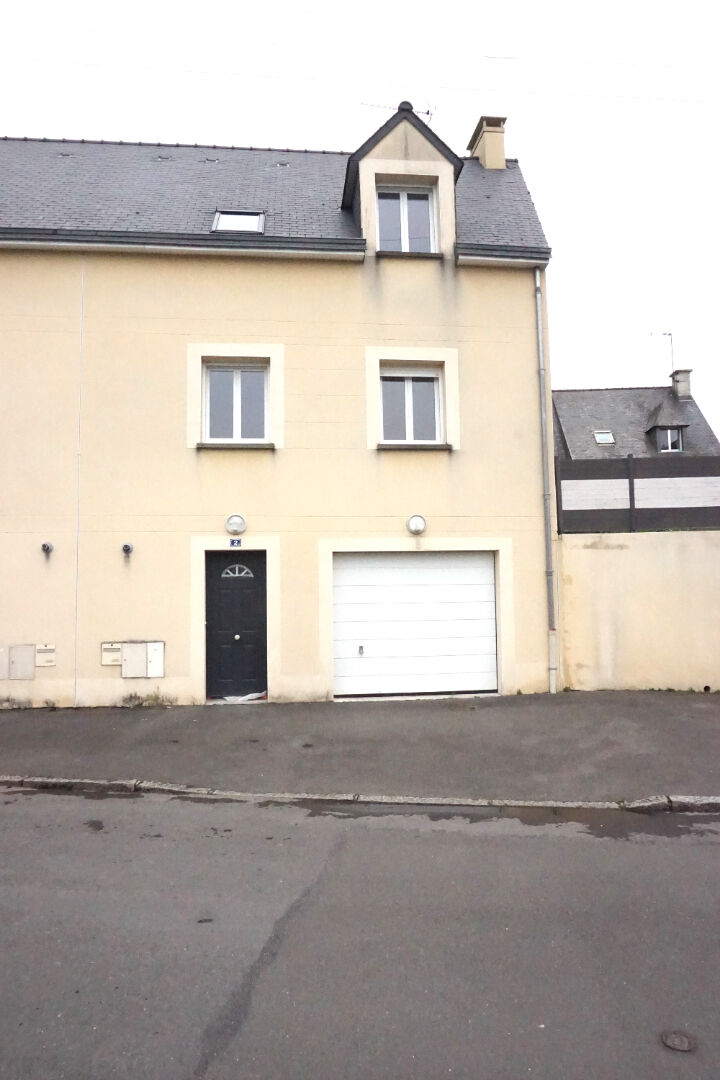 Maison FOUGÈRES - 4 pièces 109 m²