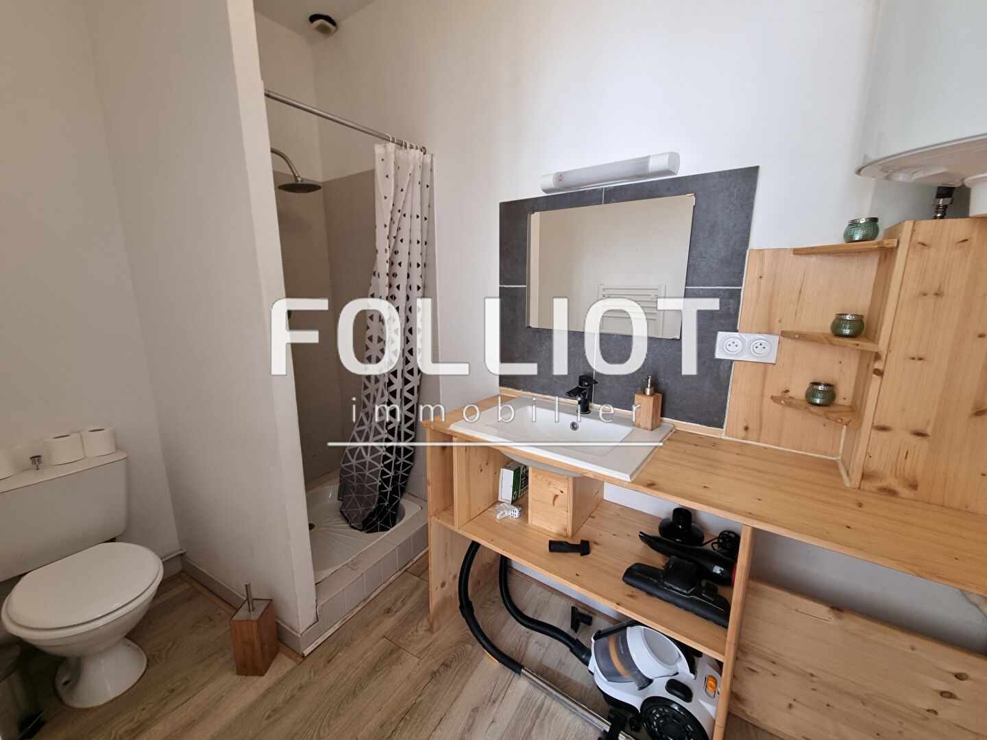 Photo Appt Fougères 2 pièces meublé 24.50 m² image 5/6