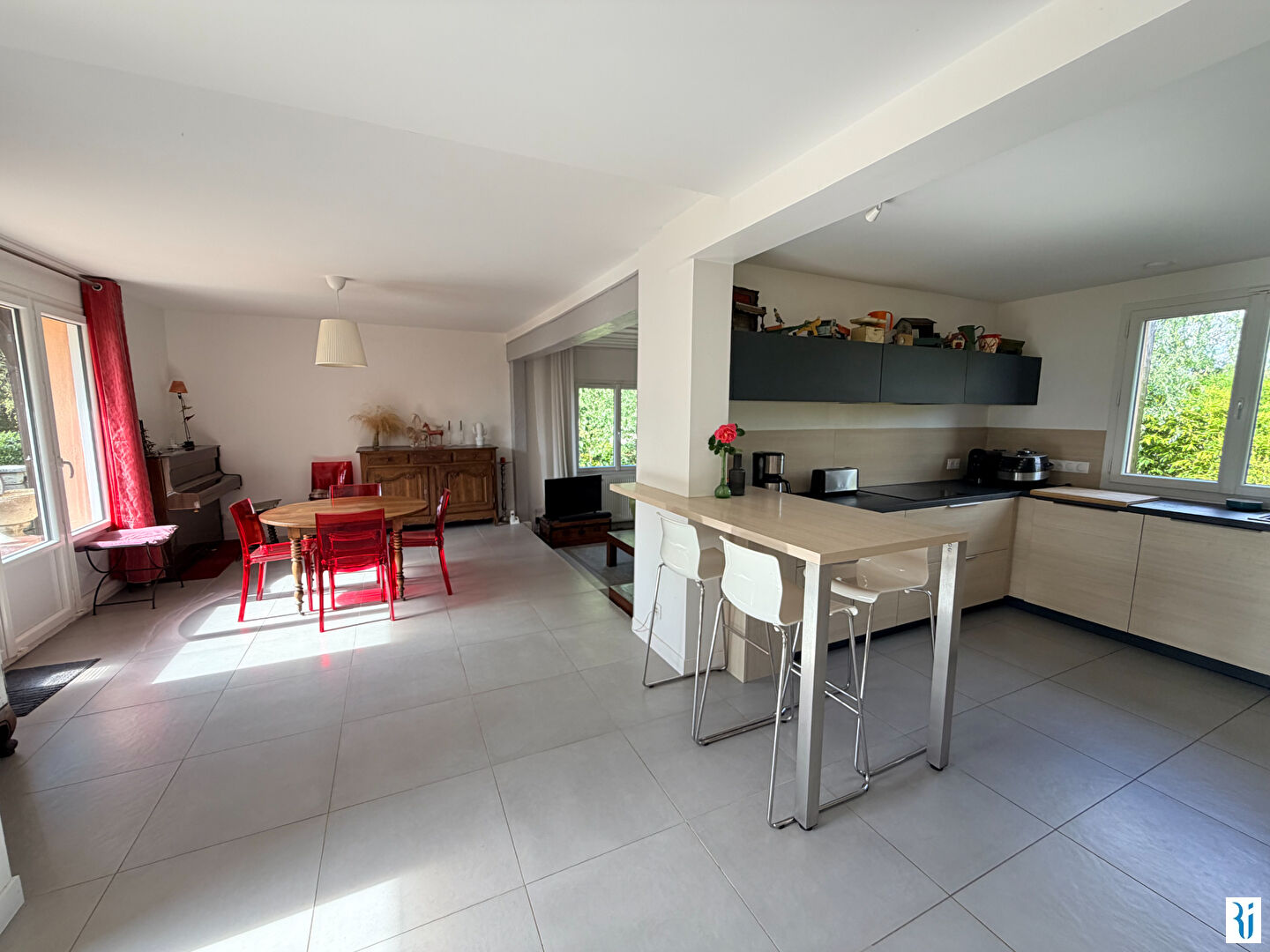 Agence immobilière de 
 LEGAY SAUVAGE - LEGAY SAUVAGE - Bonsecours 
