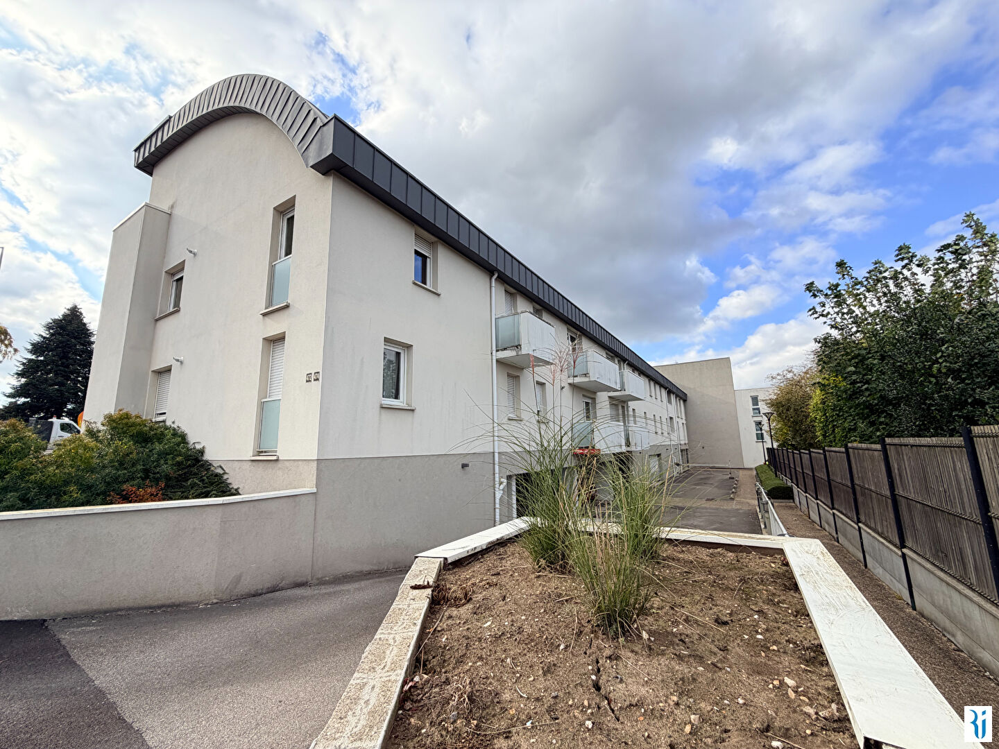 Agence immobilière de 
 LEGAY SAUVAGE - LEGAY SAUVAGE - Bonsecours 
