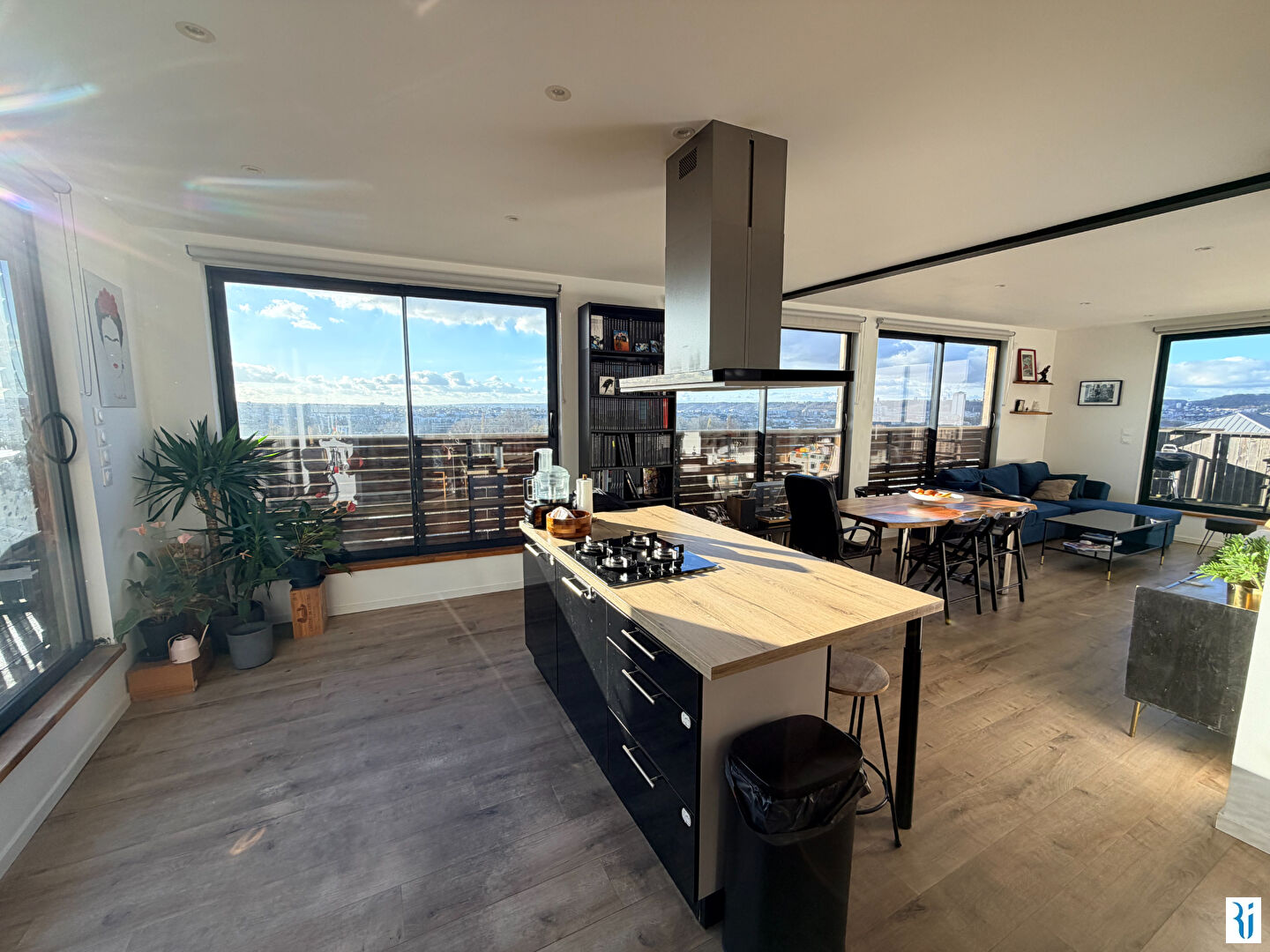 Agence immobilière de 
 LEGAY SAUVAGE - LEGAY SAUVAGE - Bonsecours 
