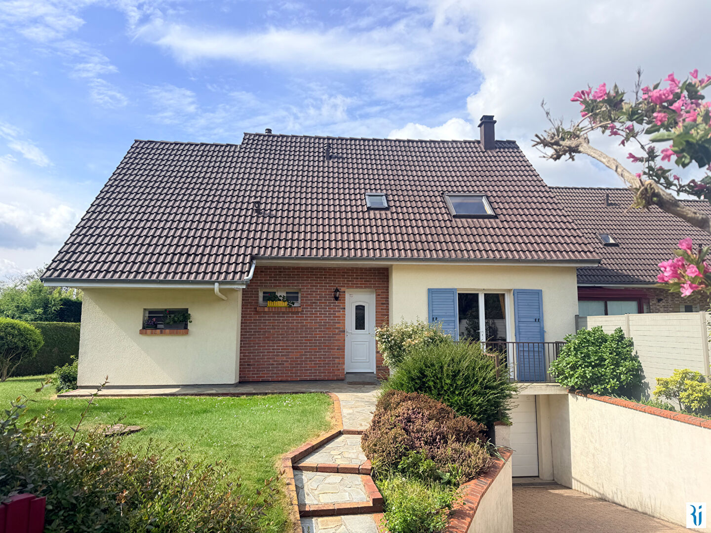 Agence immobilière de 
 LEGAY SAUVAGE - LEGAY SAUVAGE - Bonsecours 
