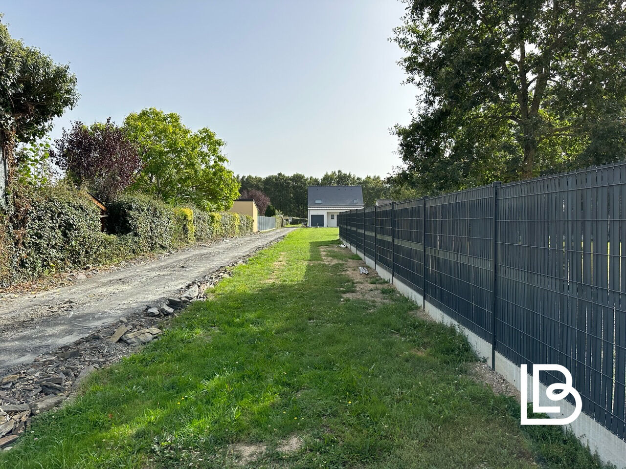 Photo Beau terrain hors lotissement image 4/4