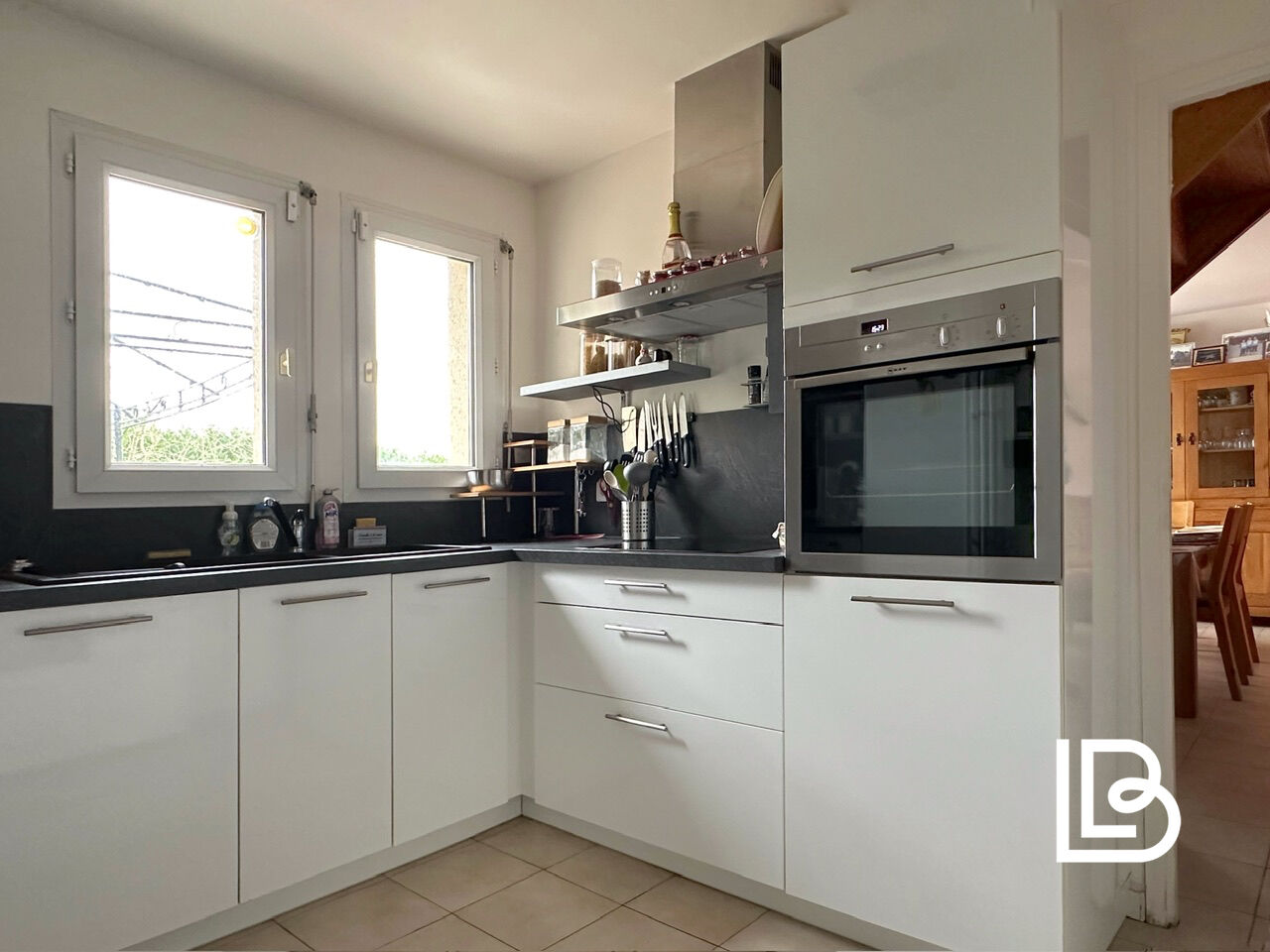 Maison contemporaine très bien située