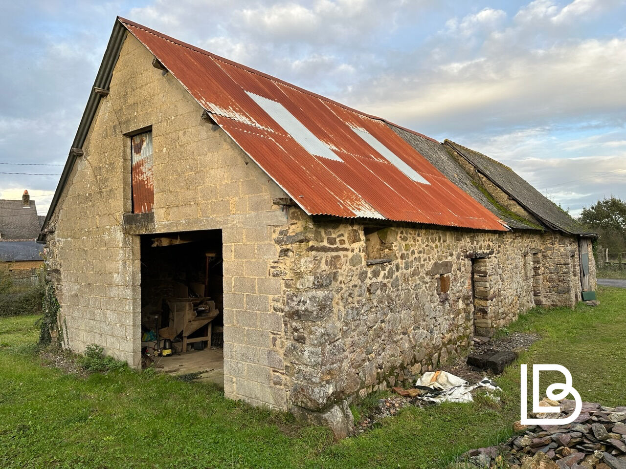 Photo Longère à rénover avec maisonnette image 3/6