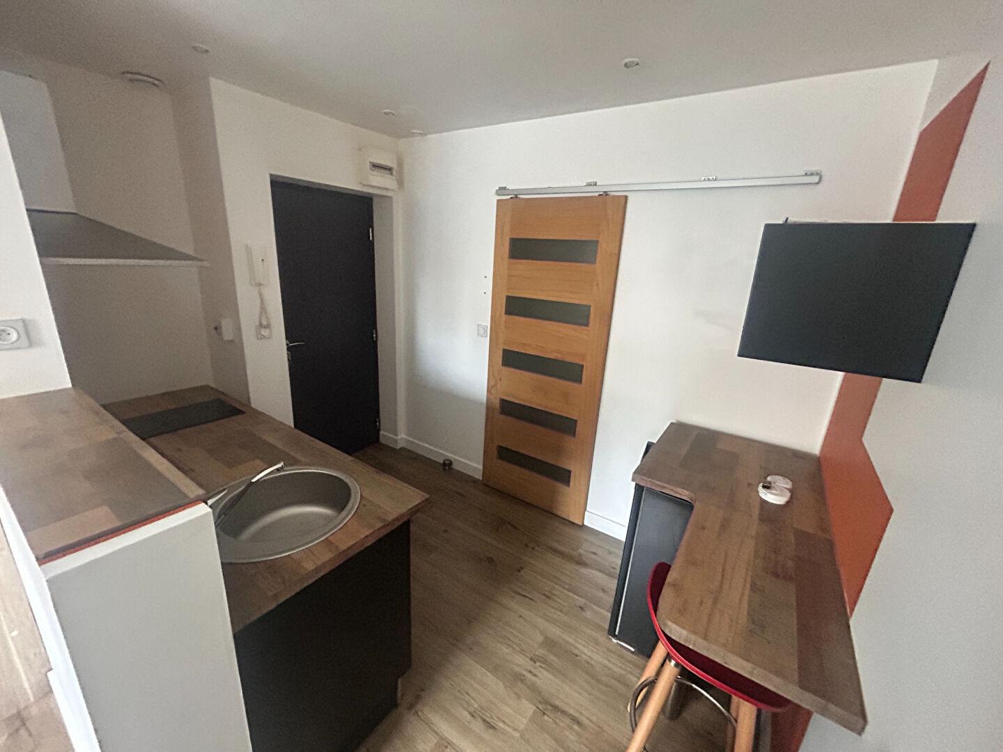 A LOUER ! SAINT BRIEUC - FREYSSINET - Studio meublé
