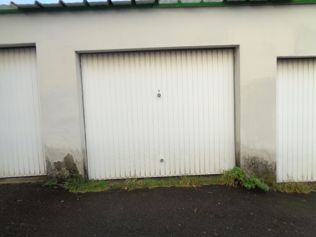Photo A LOUER - SAINT BRIEUC - PROCHE GARE - GARAGE FERME image 1/1