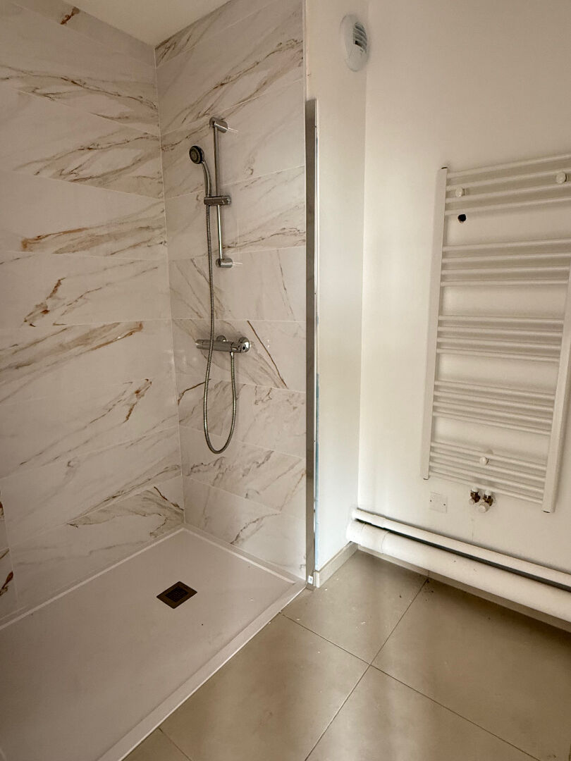 Photo A LOUER LANGUEUX - Appartement T4 neuf 124m² image 4/6