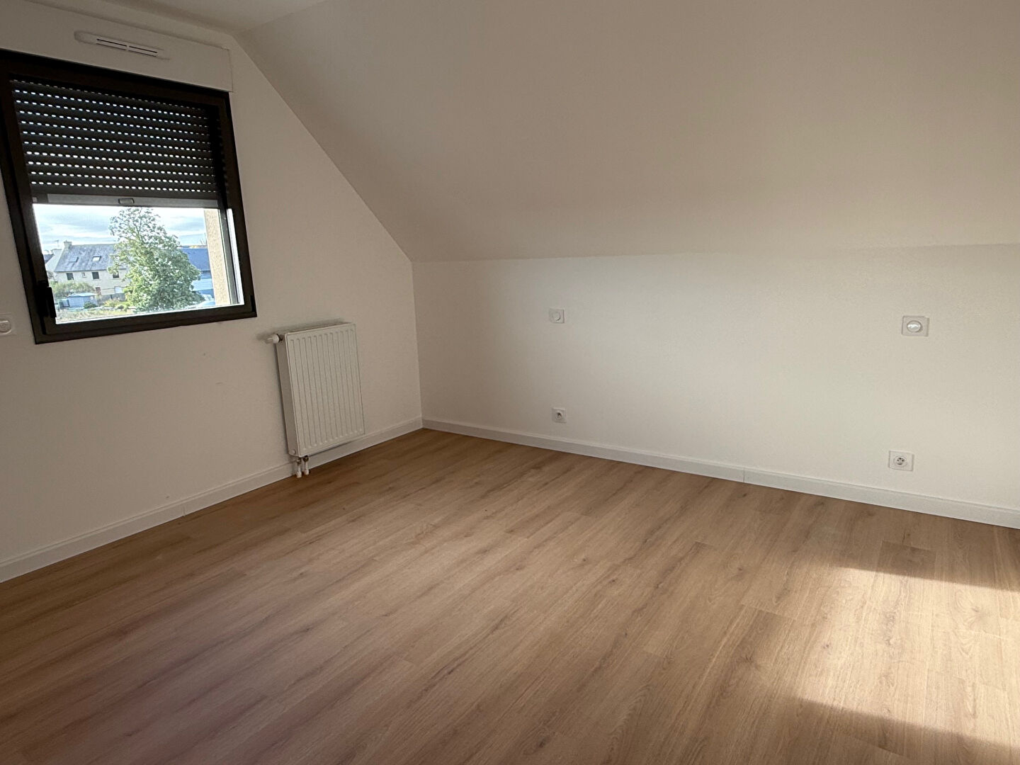 Photo A LOUER LANGUEUX - Appartement T4 neuf 124m² image 6/6