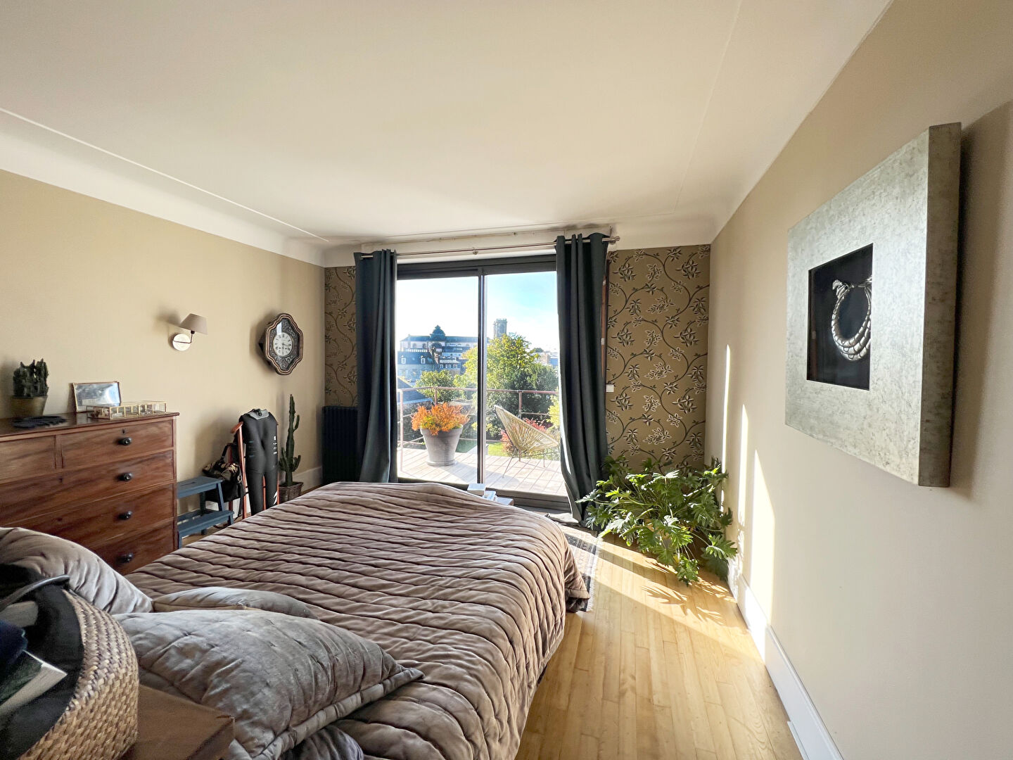 Photo A LOUER SAINT BRIEUC/ SAINT MICHEL, triplex avec jardin 180m² image 6/6