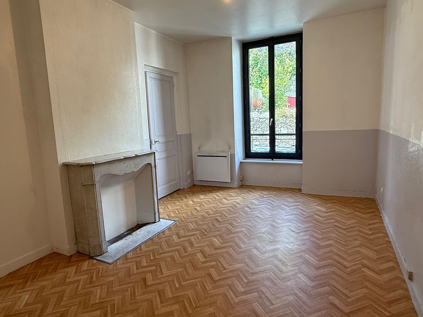 Photo A LOUER ! SAINT-BRIEUC - CENTRE  VILLE - T1bis image 2/5