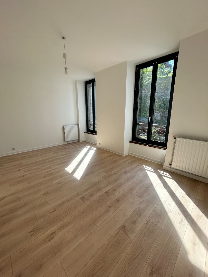 Photo A LOUER ! SAINT-BRIEUC - CENTRE VILLE - APPPARTEMENT T3 image 1/6