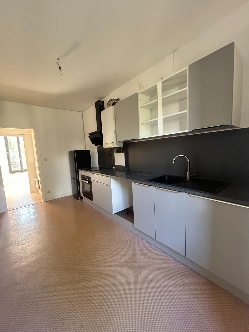 Photo A LOUER ! SAINT-BRIEUC - CENTRE VILLE - APPPARTEMENT T3 image 3/6