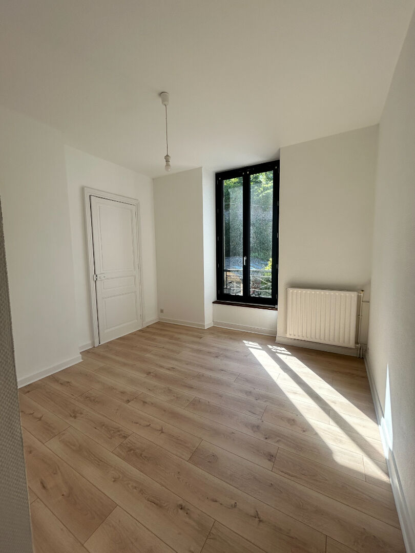 Photo A LOUER ! SAINT-BRIEUC - CENTRE VILLE - APPPARTEMENT T3 image 5/6