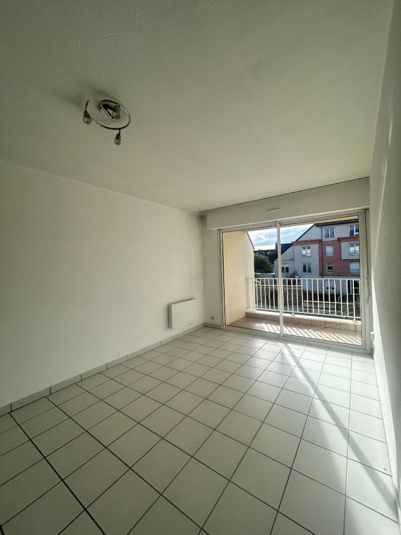 A LOUER SAINT BRIEUC / ST MICHEL Appartement T2 avec terrasse