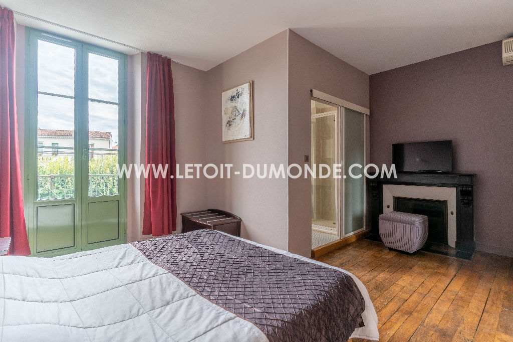 Photo MURS à vendre, hôtel, bar, restaurant à Brantôme de 461m². image 2/6