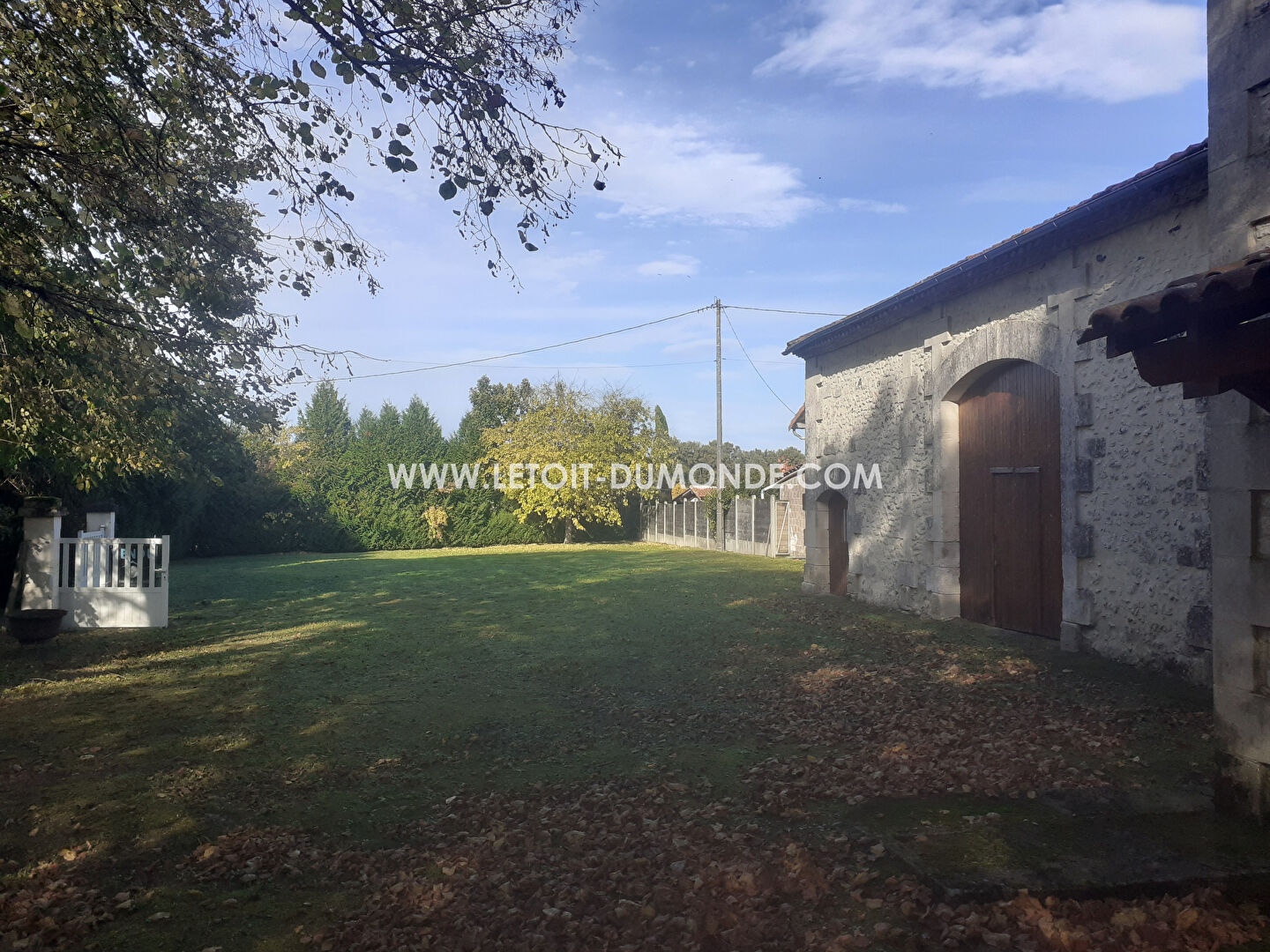 Photo Maison en pierres avec une grange, un terrain de 2400m². image 3/6