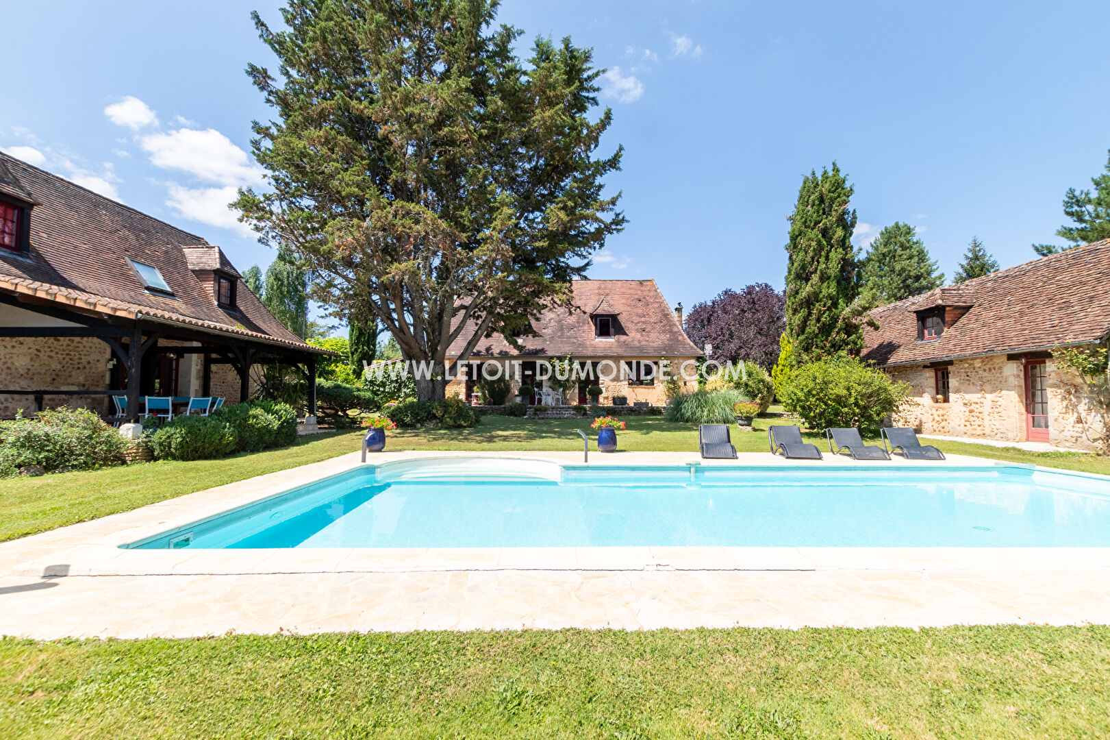 Agence immobilière de LE TOIT DU MONDE