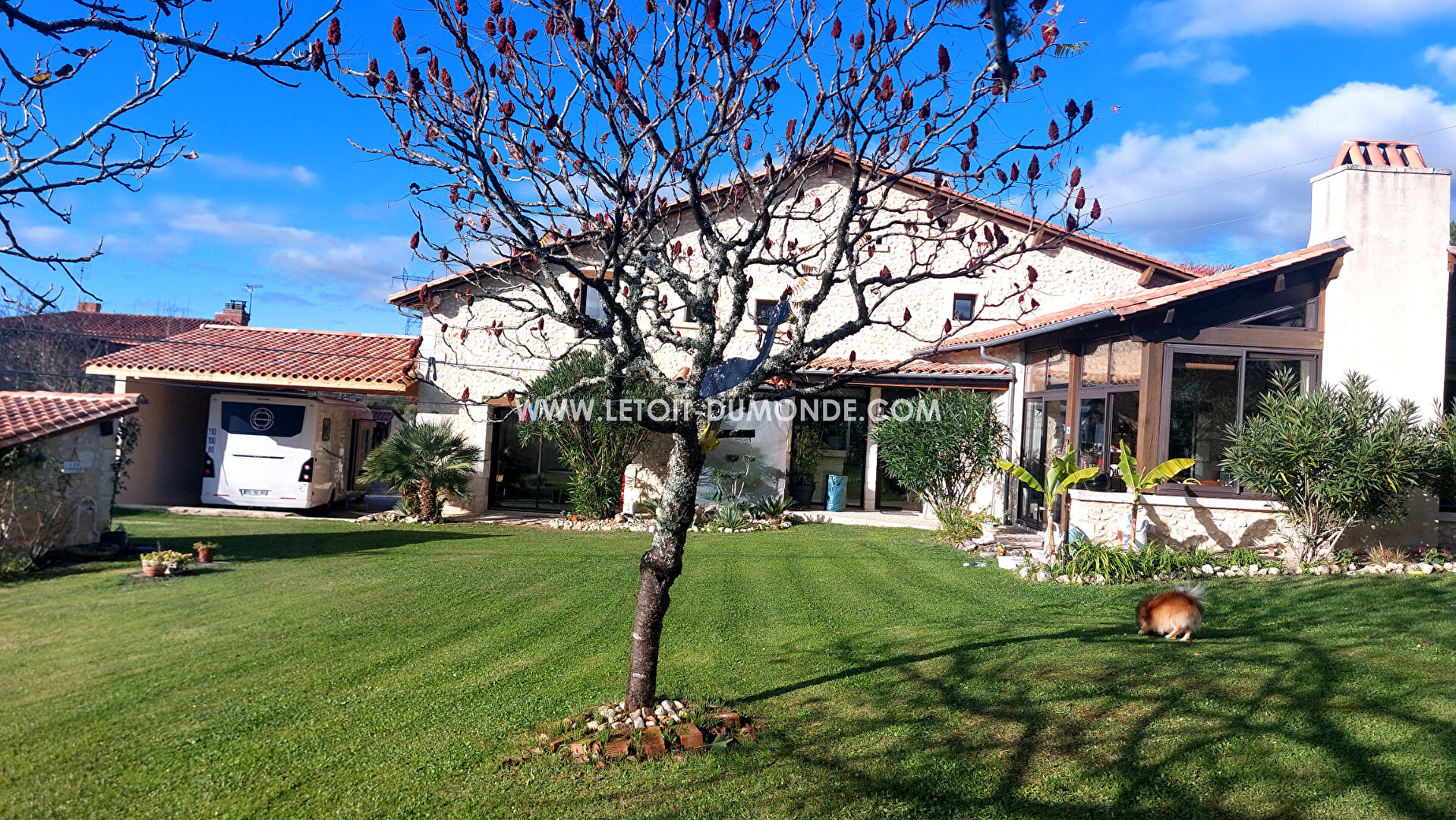 Photo Superbe maison en pierre atypique au calme avec vue image 3/6
