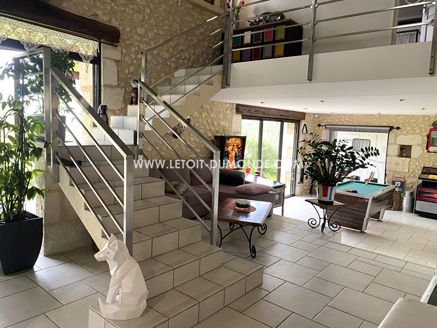 Photo Superbe maison en pierre atypique au calme avec vue image 4/6