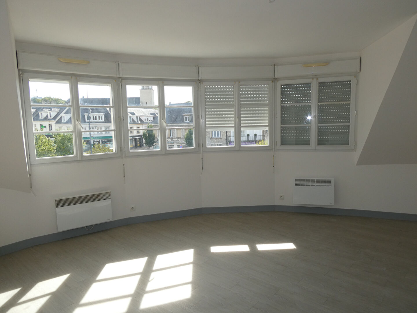Agence immobilière de L'IMMOBILIER A LA LOUPE - L'IMMOBILIER A LA LOUPE