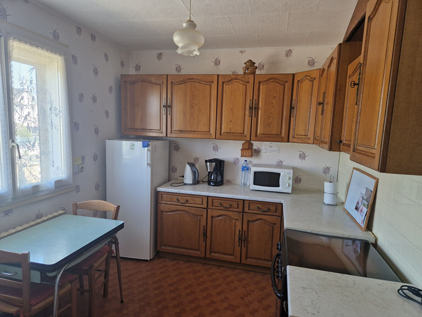 Photo LA LOUPE GARE ET COMMERCE A PIED image 2/6