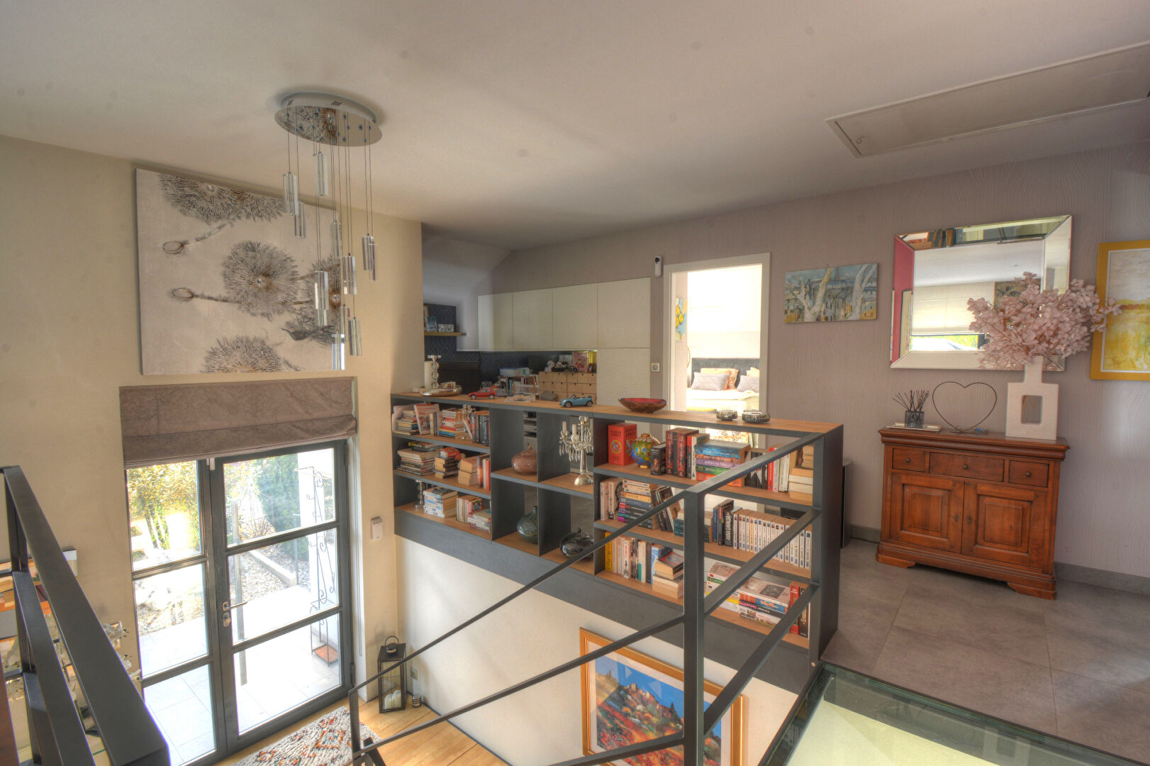 Photo Propriété contemporaine d'env 200 m² sur près de 7 ares image 2/6