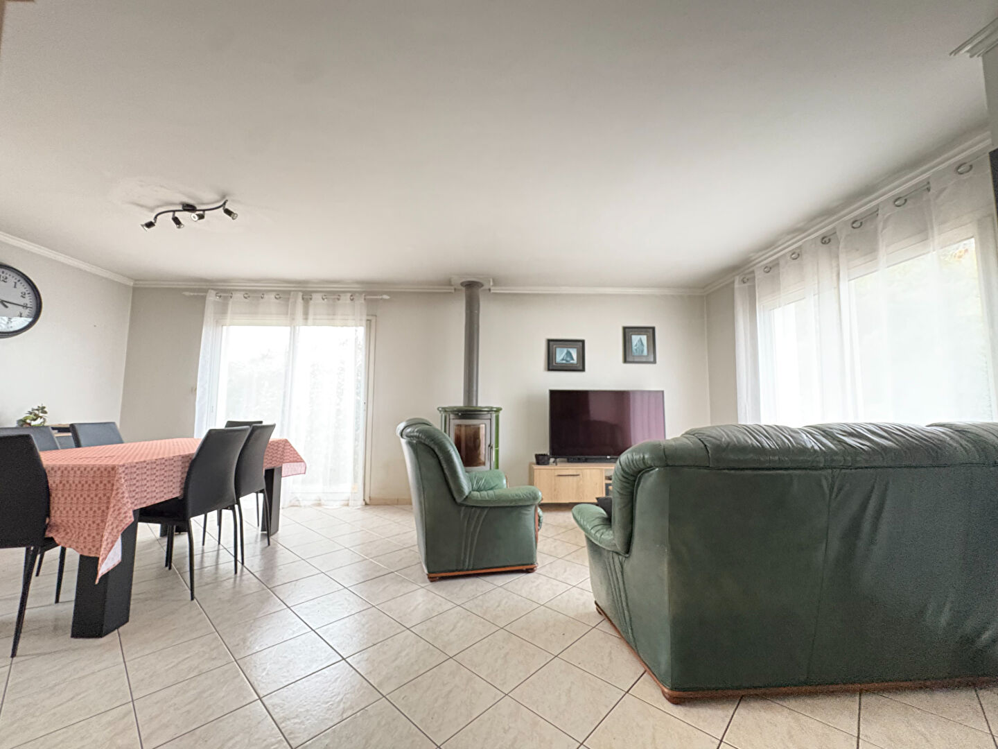 Photo Maison familiale avec vie de plain-pied et piscine - Ploufragan image 3/6