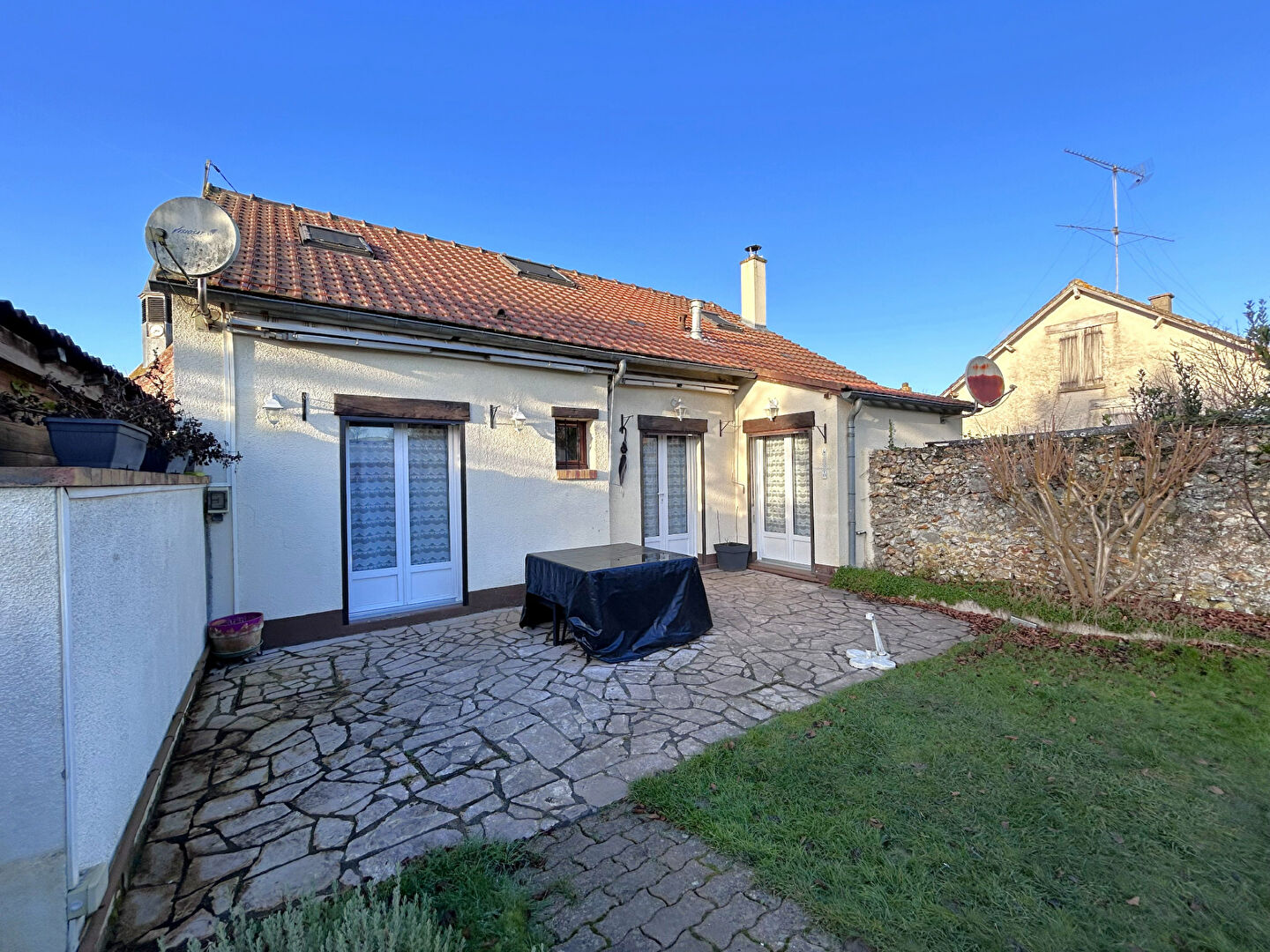 Agence immobilière de L'IMMOBILIERE DE LA GARE Maintenon - L'IMMOBILIERE DE LA GARE