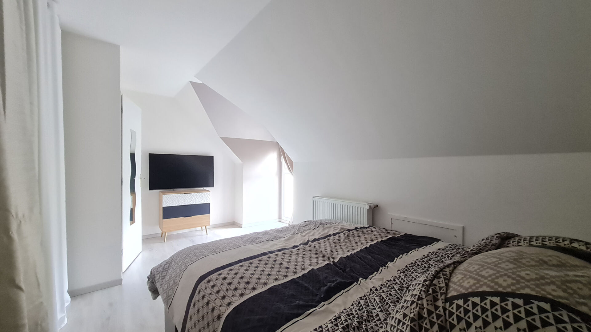 Photo Proche NOGENT LE ROI image 6/6