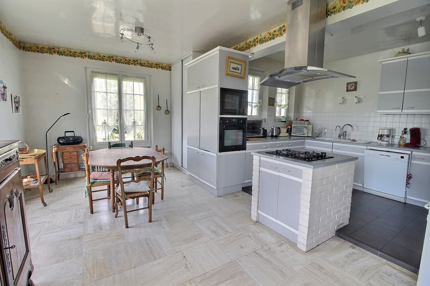 Photo Maison de caractère - NOGENT LE ROI image 6/6