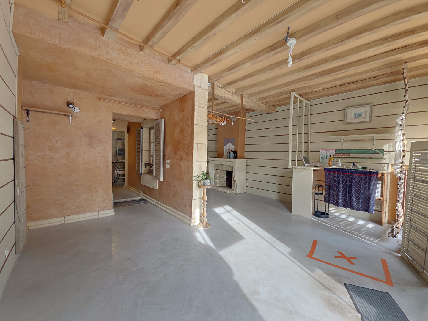 Photo IMMEUBLE  CENTRE MAINTENON image 4/6