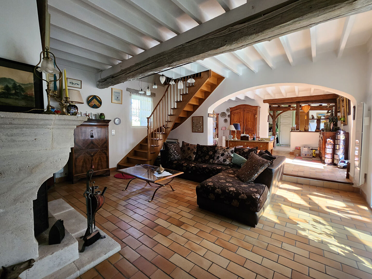 Photo MAISON ANCIENNE bordée par un canal GALLARDON image 6/6