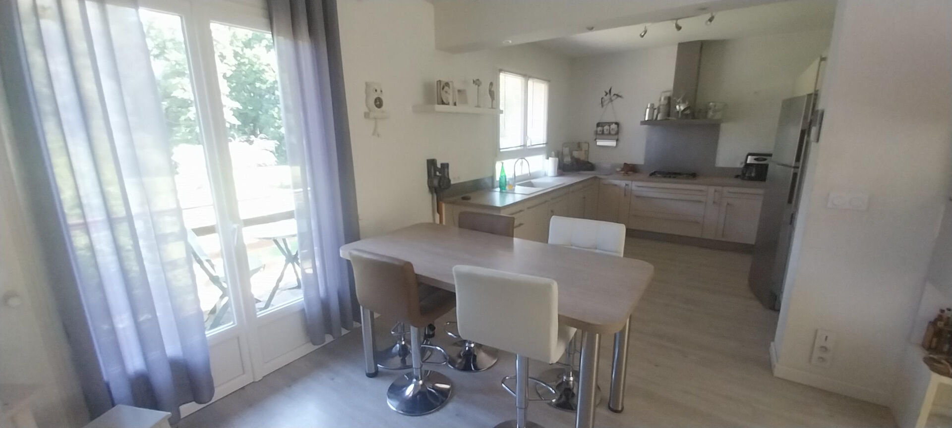 Photo EPERNON PROCHE MAISON image 2/6