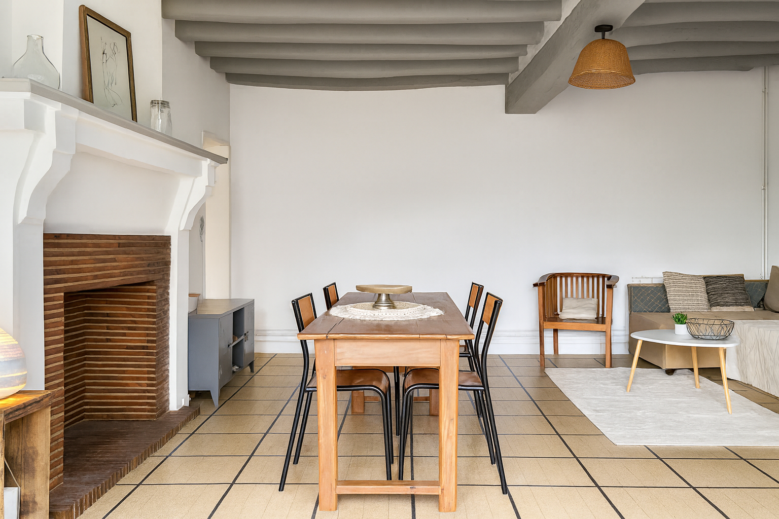 Photo MAISON HANCHES GARE , COMMERCES , LYCEE image 1/6