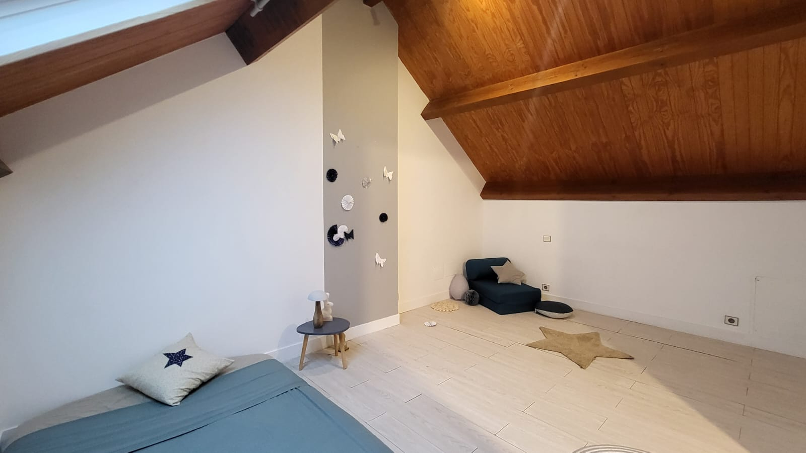 Photo MAISON HANCHES GARE , COMMERCES , LYCEE image 6/6