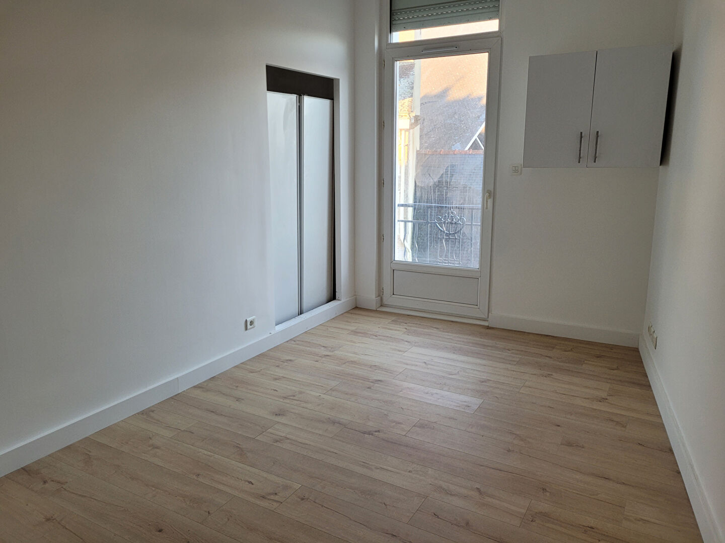 Photo A vendre Locminé, immeuble avec commercial loué, et appartement T4 loué image 5/6