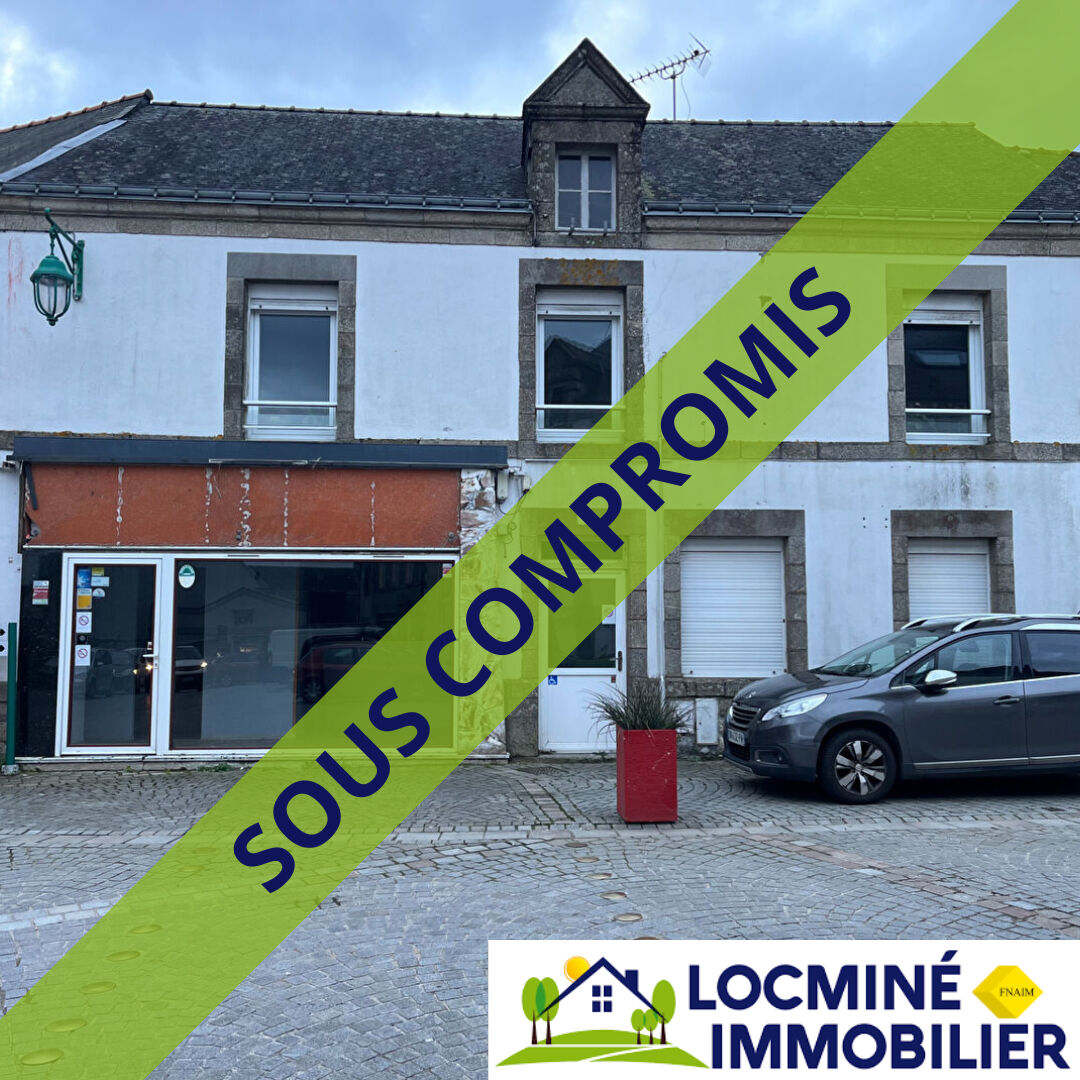 A vendre Moréac, immeuble avec appartement T3 et local commercial