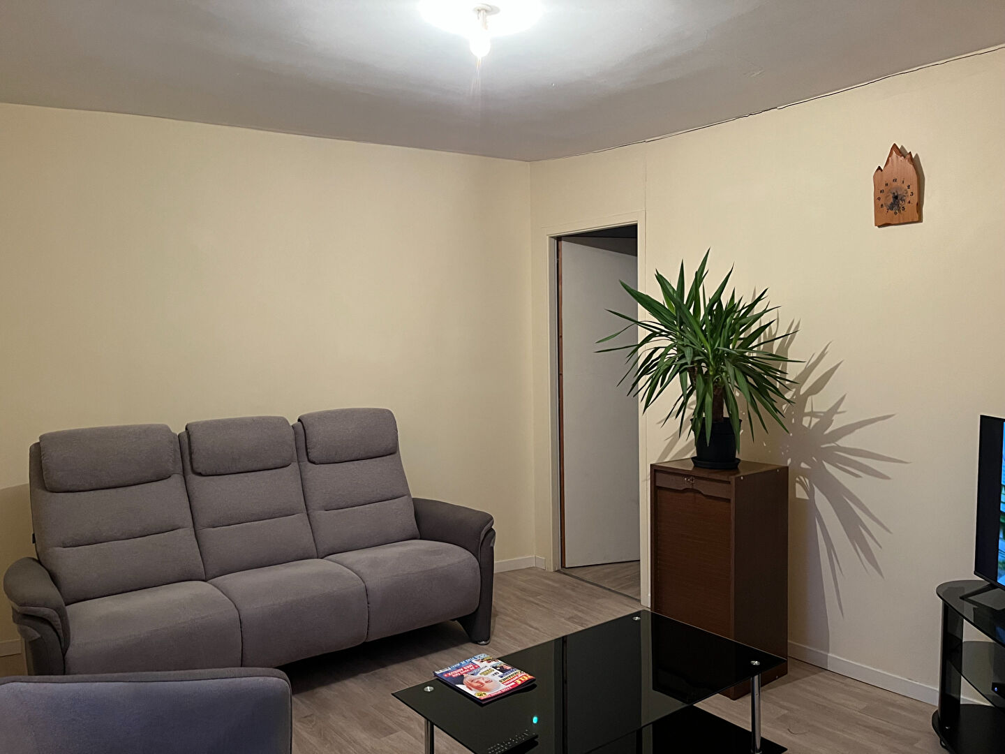 Photo A vendre Moréac, immeuble avec appartement T3 et local commercial image 3/6