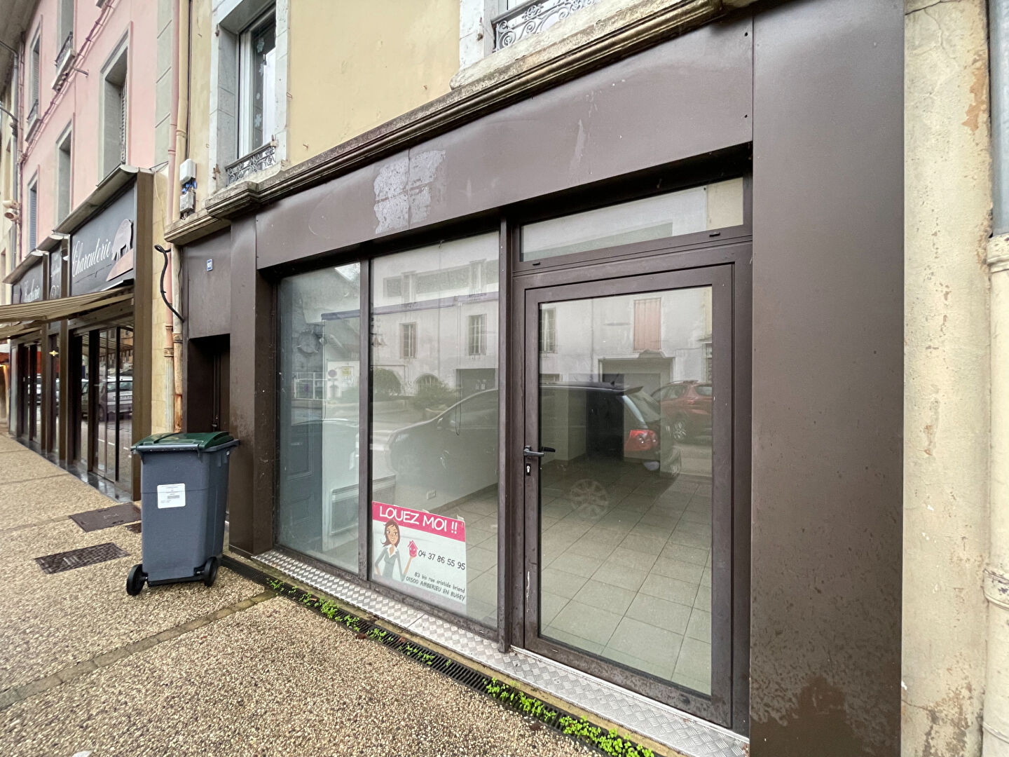 Local commercial Saint Rambert En Bugey 2 pièce(s) 32 m2