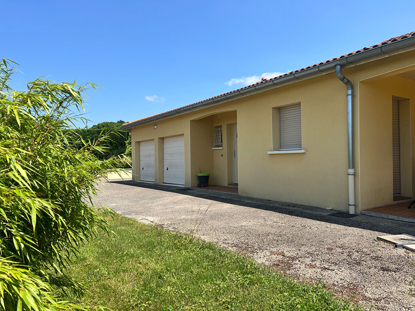 Photo AMBRONAY image 4/6