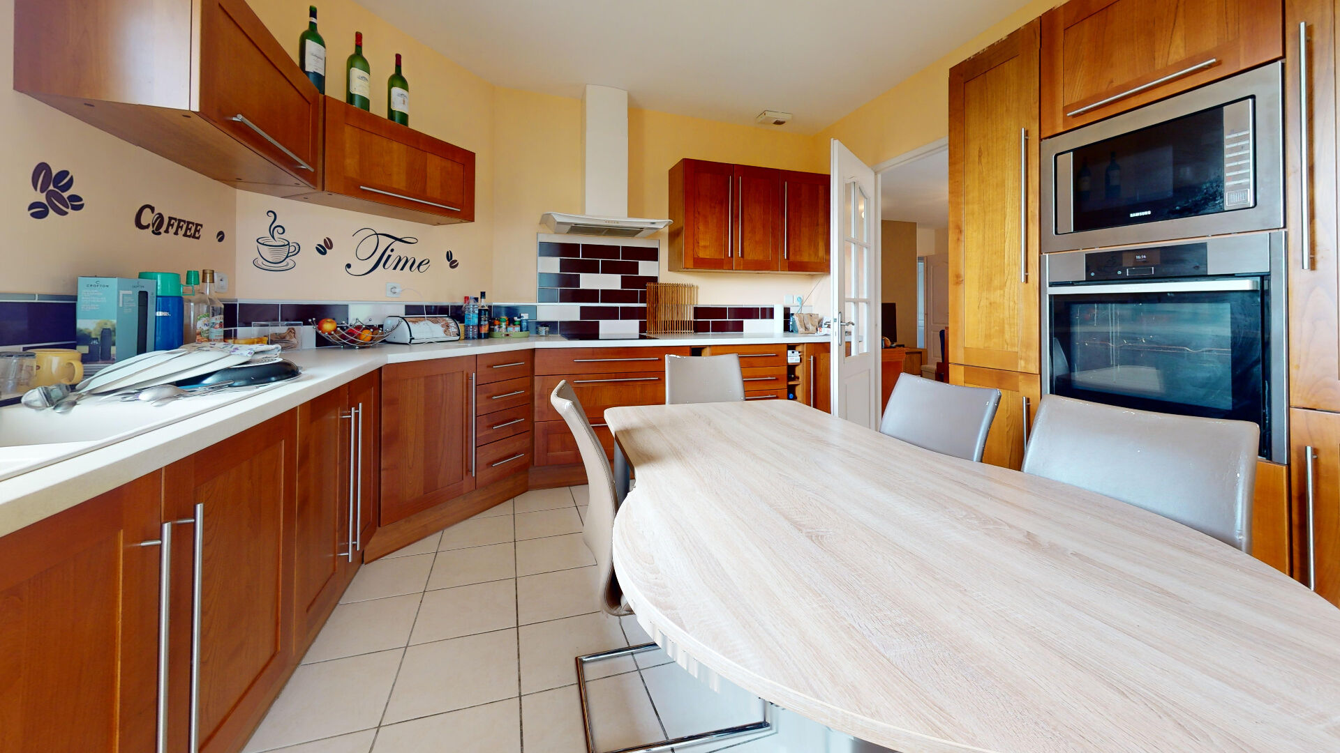 Photo AMBRONAY image 6/6