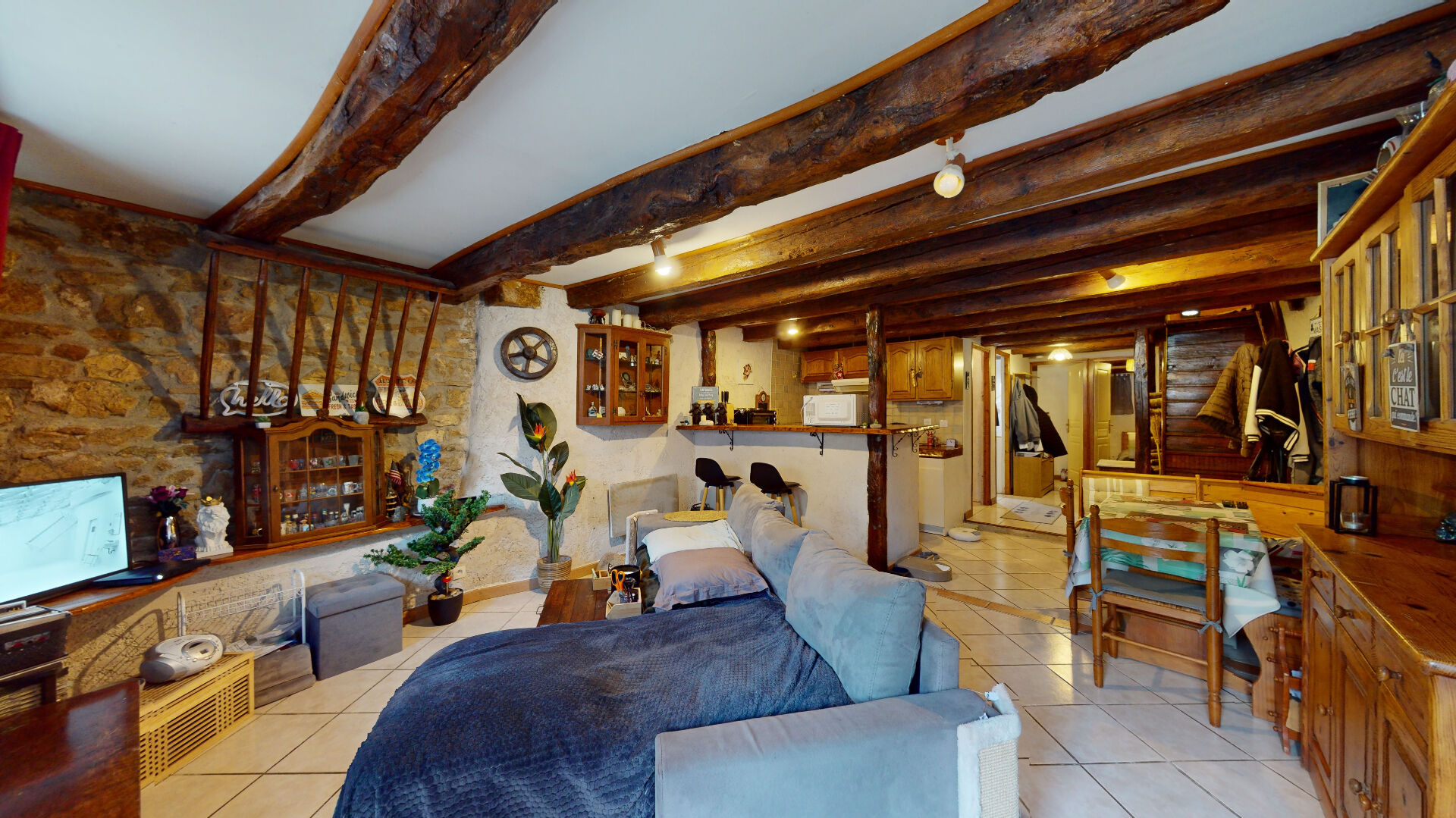 Photo CHALEY image 2/6