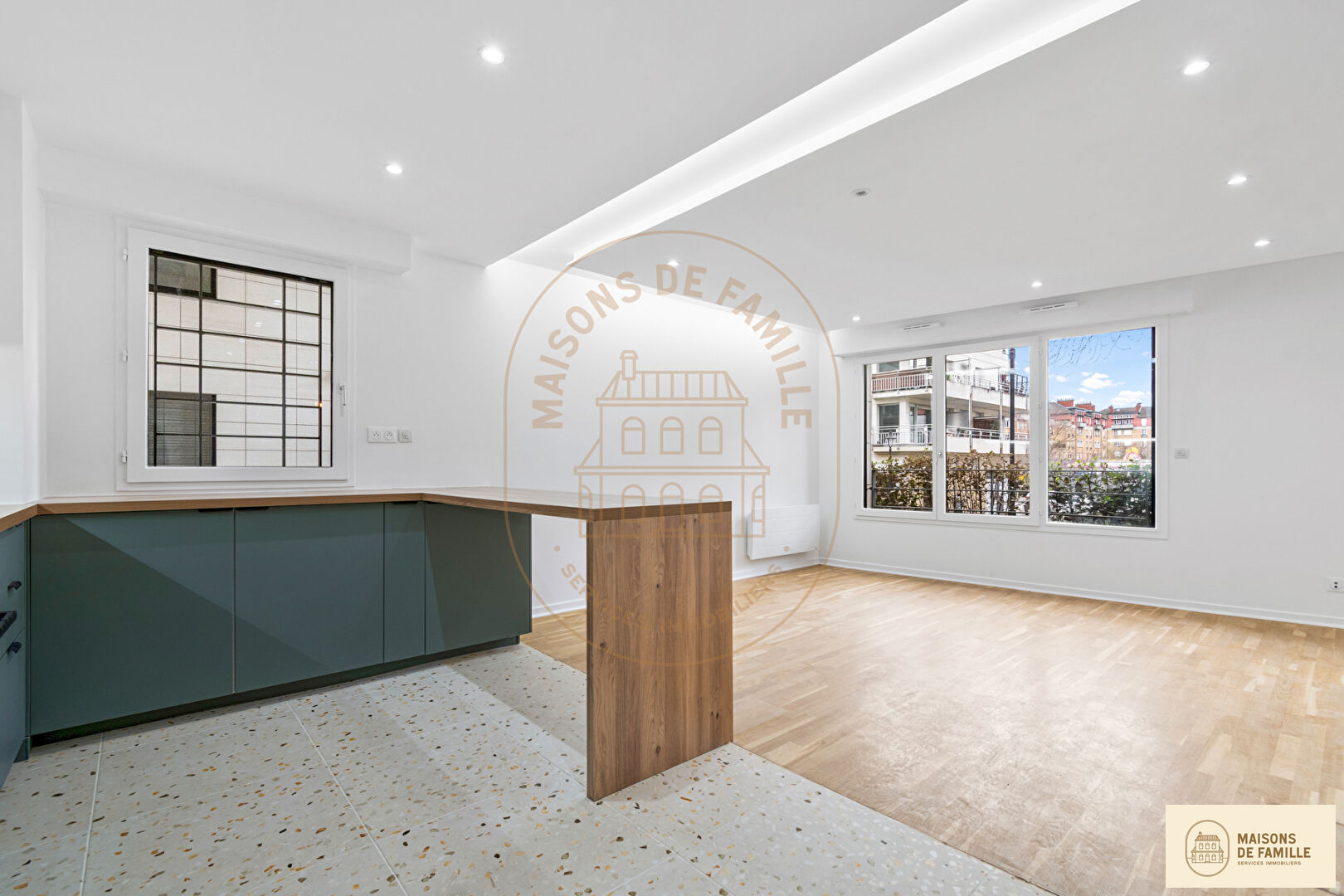 Agence immobilière de 
 Maisons de famille Clamart - Maisons de famille 
