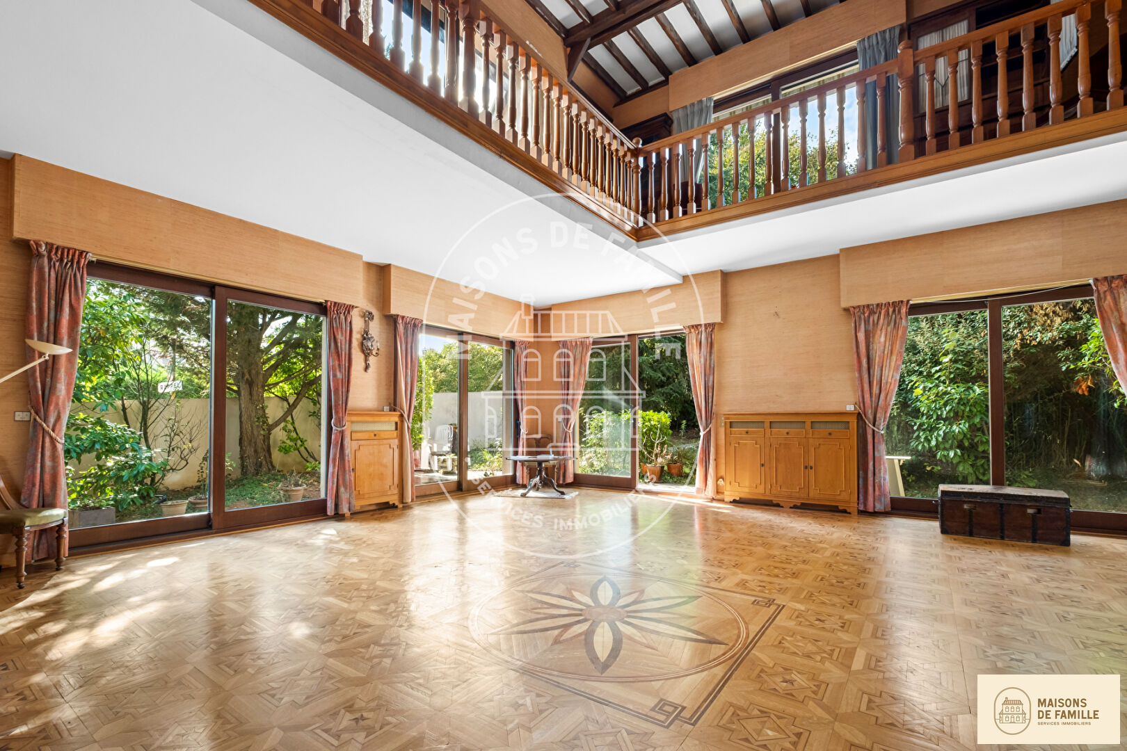 Photo Philippine - Maison à vendre à Bougival image 1/6